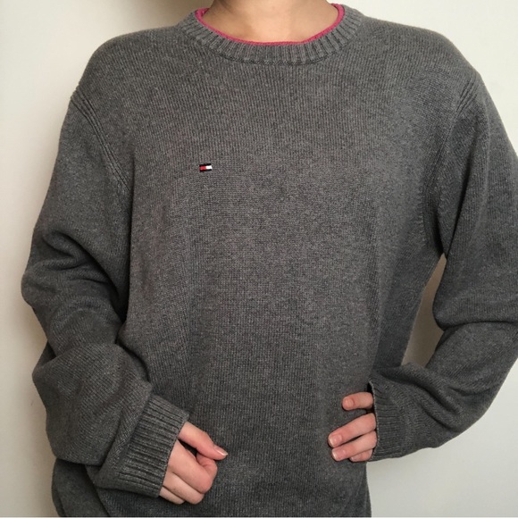 Gray Oversized Tommy Hilfiger Sweater! - Picture 2 of 4
